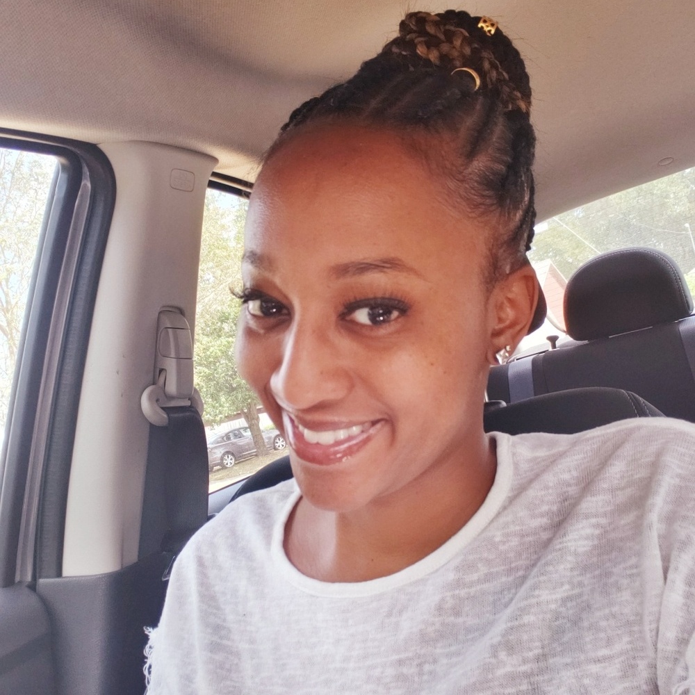 Meet your Posher, Brittney